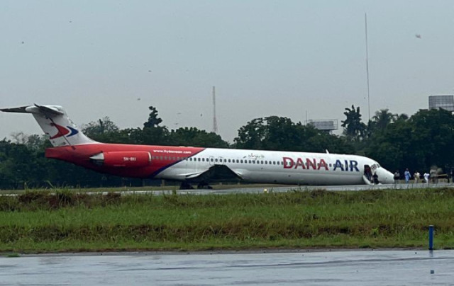 Dana Airplane skids off airport runway