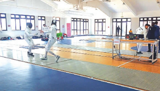 Fencing competition