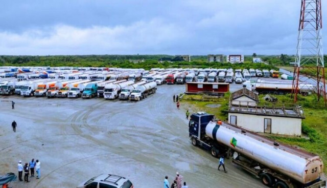 Tankers Loading fuel from Dangote Refinery