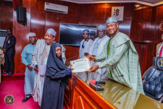 Zamfara State Governor, Dauda Lawal, has offered scholarships to 30 gifted students