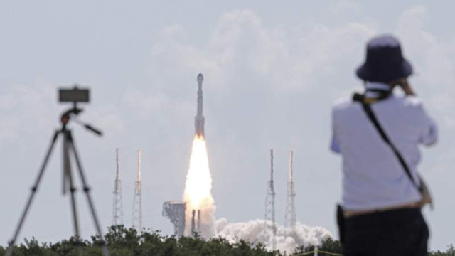 Moment of lift-off for Boeing Starliner's first crewed mission