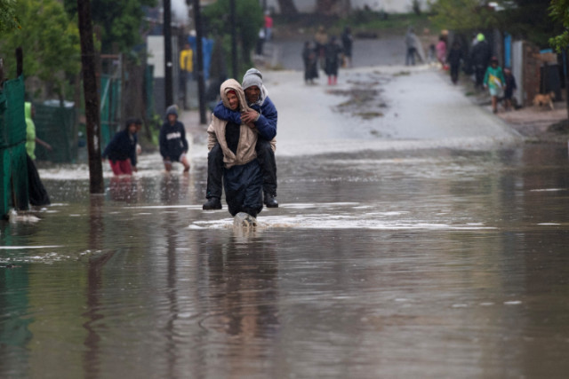 Residents navigating Heavy flooding in Cape Town