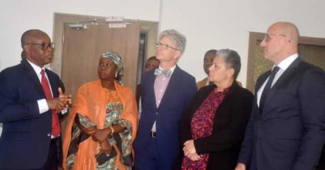 Photo of the Diplomatic missions during the inspection of the newly completed NEITI data centre in Abuja