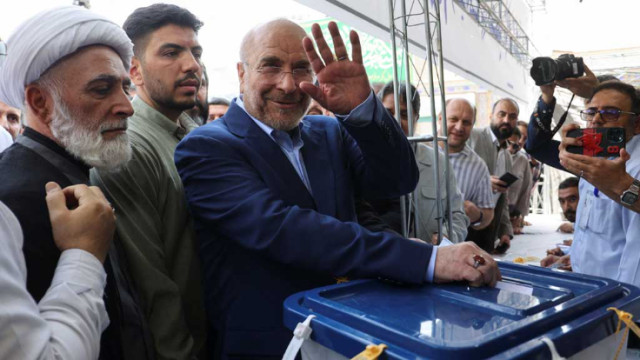 Photo of Iran presidential election voting