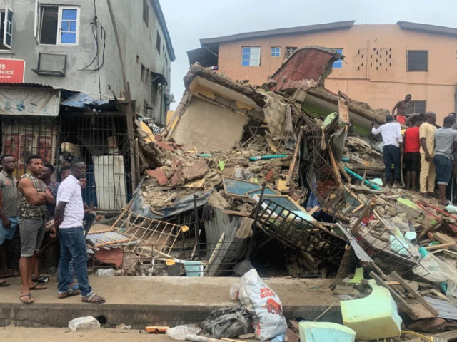 Photo of A two-storey building that collapsed Nomansland area of Sabon Gari