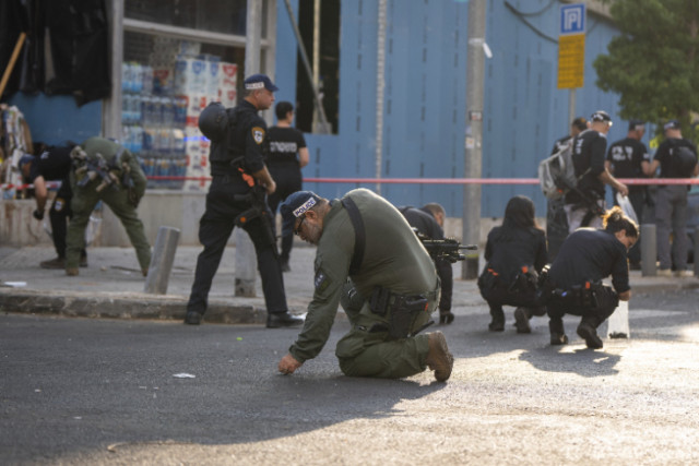 Photo of Military officers in Central Tel Aviv