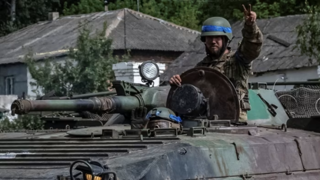 Photo of a Ukrainian tank in the Sumy region near the Russian border