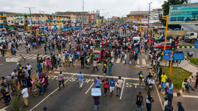 Ayobo Residents, Landlords Protesting illegal Tollgate in Lagos